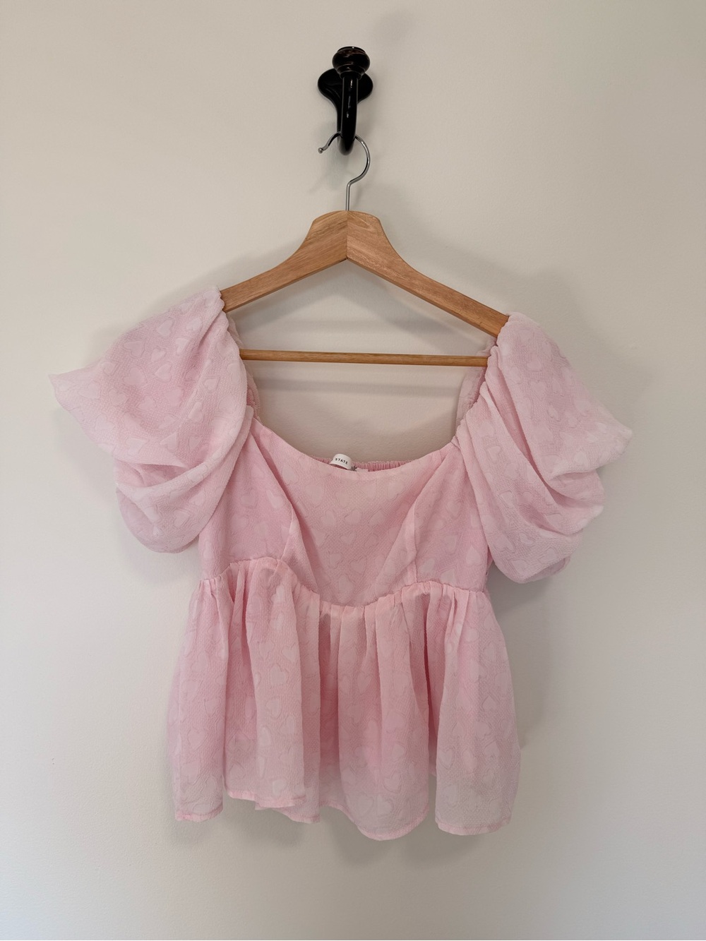 Altered State Light Pink Embroidered Heart Crop Blouse | Size Small